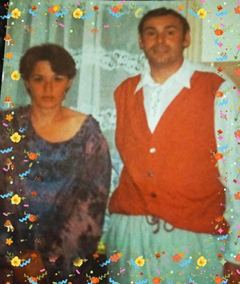 Tricia  with her brother, Glen who died in October 2021.
