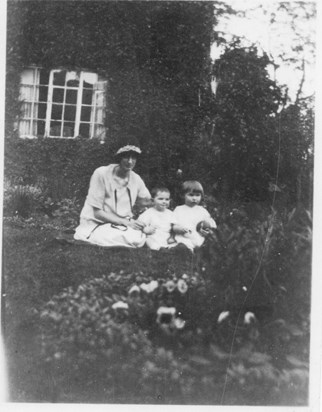 Winifred Coates with Leonard and Rene at Monnybrook Farm