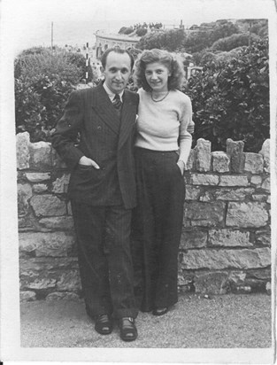 Rose and Louis on honeymoon in 1946.