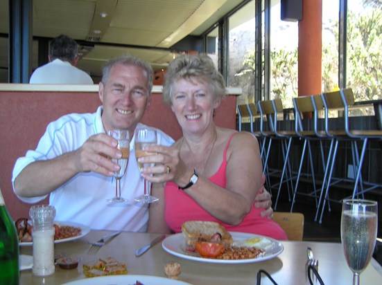 Bubbles with Breakfast on Table Mountain