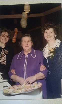 ann,her mum and sister jean