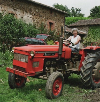 DMW Tractor