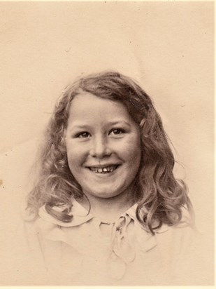 Mum 1937