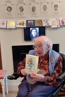 Doris holding one of Alisons special cards on her 100th birthday