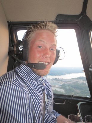 Matt Honeymoon in Helicopter