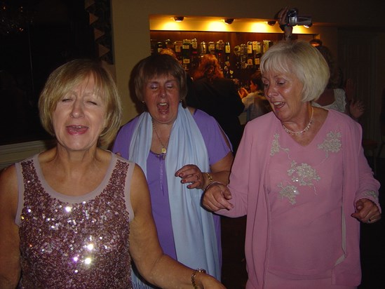 Shaking a few moves with Mary & Lynda