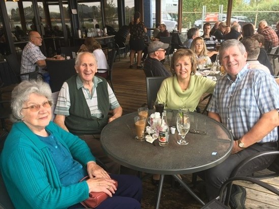 October 2017 Lunch at Gillnetter  with Johns mom & dad 