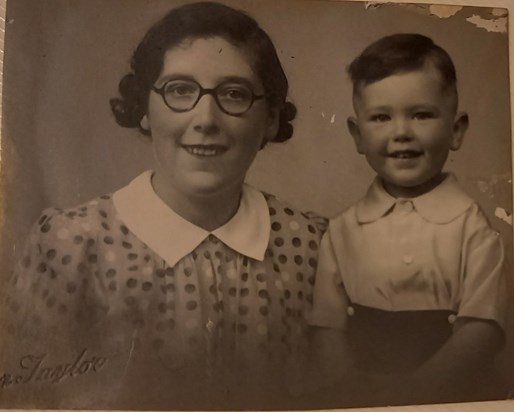 Gordon with his mum Elsie