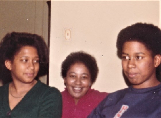 Beverly w/ daughters Bonnie and Judith