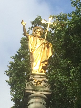 Missing you dad today on my birthday. Working in St Pauls and seen this ray of gold, love you lots dad  xx