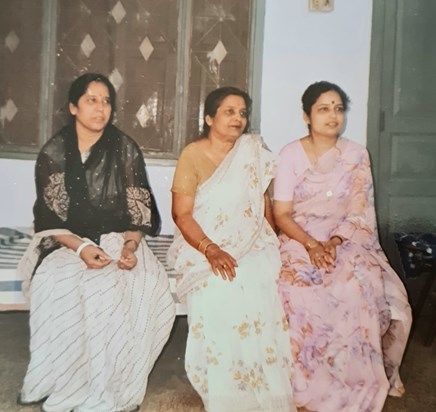 With her sister Shabnam and her mother