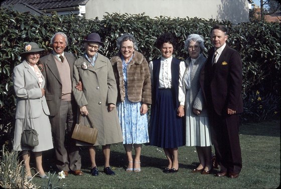 Joyce with her siblings and Mum in 1982