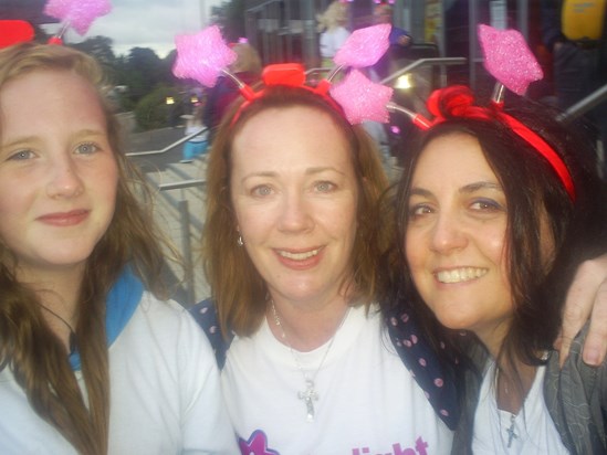 Caithlin, Christine and Luisa - before they started the walk