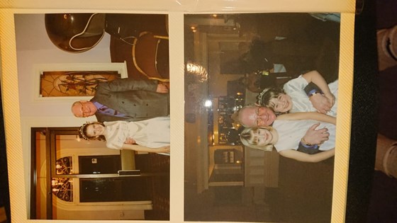 Ftom Stevie: A couple of pics of the great man with my girls...