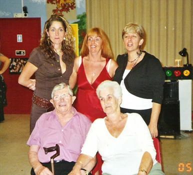 Mandy, Theresa, Pattie, Ma & Pa