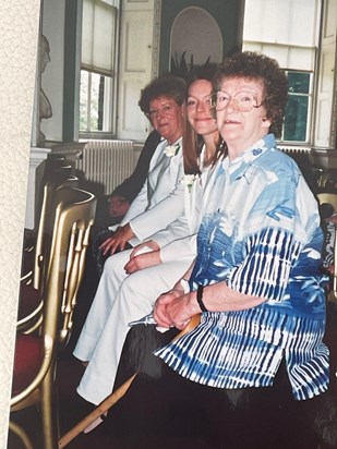 Three generations: Jackie, daughter Toni and mum Florrie