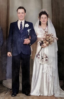 mum wedding 1946