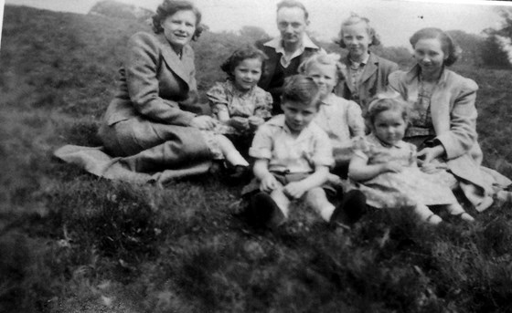 Auntie Elsie with Auntie Pam, Grandad, Mum, Nan, Cousin Jean, Eric and Rita