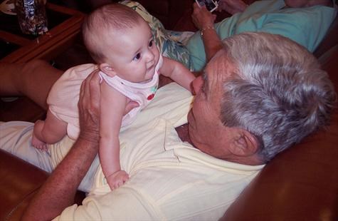 Bob with great-granddaughter Isabelle - July 29, 2007