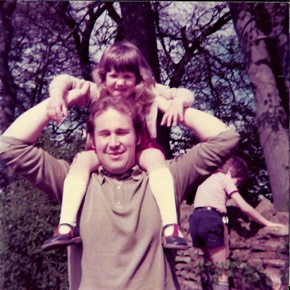Dad Jane on shoulders