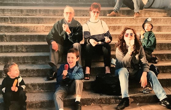 a Day out with his daughters and 3 grandsons, 2 of them who are  Canadian