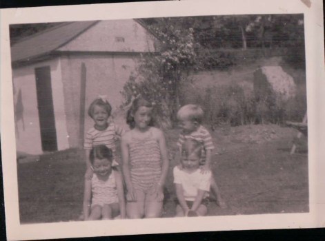 Diane (top left), sister Tonia (bottom left), cousin Kate in the middle (Kathleen) and twin brother Ron (top right) and brother Billy (bottom right)