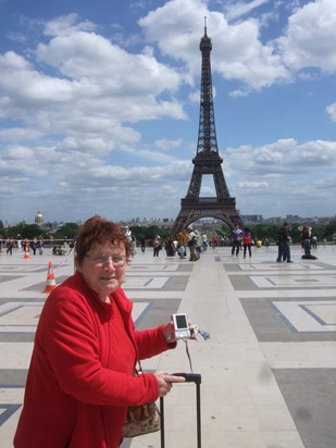 Leonie at the Eiffel Tower in 2011