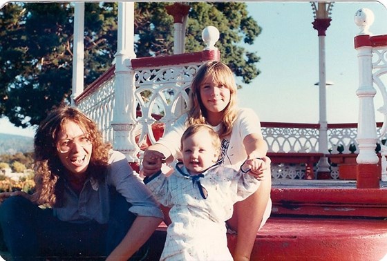 Chris with Cait and Carrie in NZ 1986
