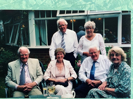 Left to right :- John, Tom , Jean , June , Dick & Vere