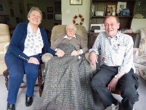 Bobbie & John, volunteers from Alzheimer's & Dementia Support, visited for conversation and banter