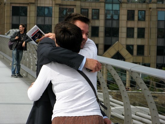 2009 meeting Ian on the millenium bridge