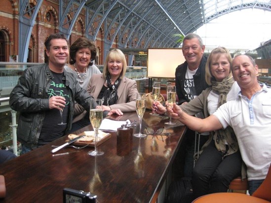 Champagne Pitstop at St Pancras