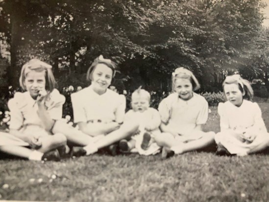 Mum with her sisters and brother growing up