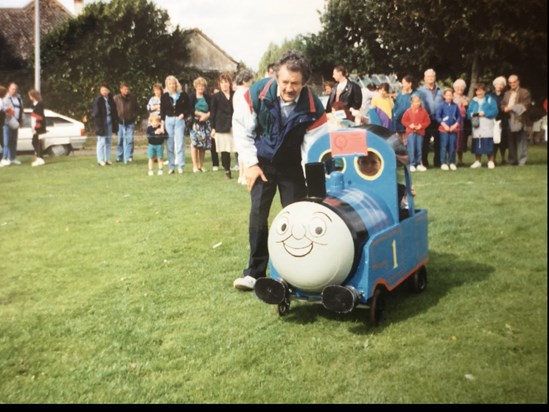 Thomas the tank engine that Pete made Wins at Blandford Carnival 