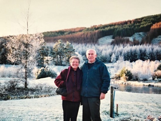Irene & Sydney - Tyndrum, Scotland - 11th Dec 2001