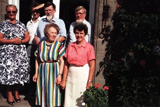 Sugnall Aug 1990 - Youyou, David, Bim, Anne, Roly, Rosemary