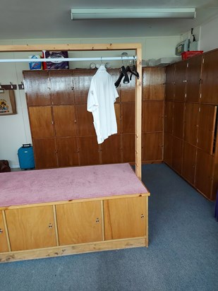  Dad the  lockers youn made and fitted many years ago at heavitree bowling club and they are still being used today. It really over whelmed me your were such a perfectionist xxxxxxxxx