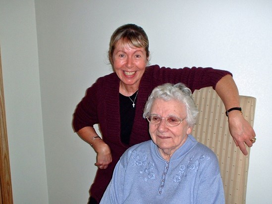 Anne and her Aunt Alice February 2007