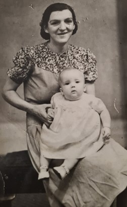 Baby Maureen with her mum, Maud. 