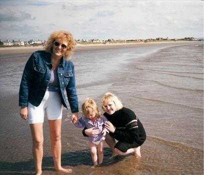 Mum, Caz & Taya in Dover