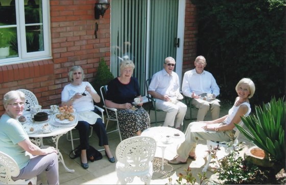 Coffee & Cakes with bowling club members at The Lyndons June 2006