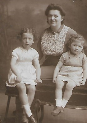 Rose, Nan, Brenda