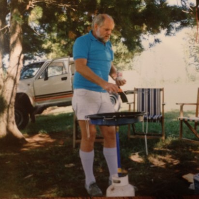 Dad cooking breakfast at Midmar Dam Xmas 1989 