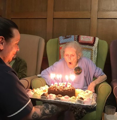 Edith’s 93rd Birthday st Neville House