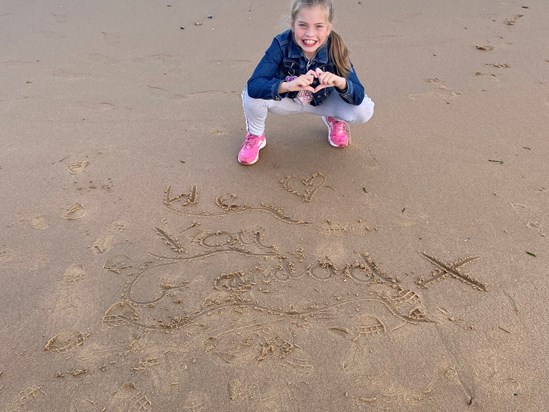 Lexi Spreading Dads ashes in Ramsgate