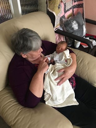 Beaty and her great grandaughter