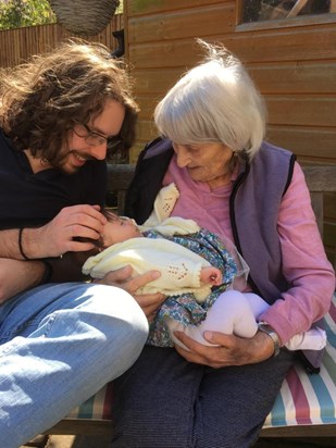 Mum meets her first great grandchild 
