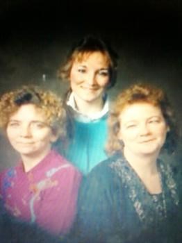 With her sisters, Sandy & Carolyn