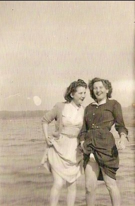 Jean and Bette aged 17