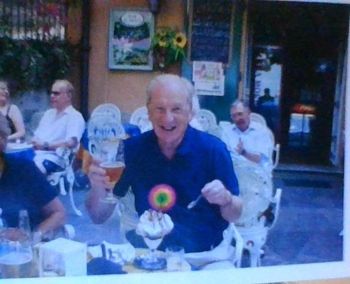 Dad enoying himself with a rather large icecream and of course a beer!!!